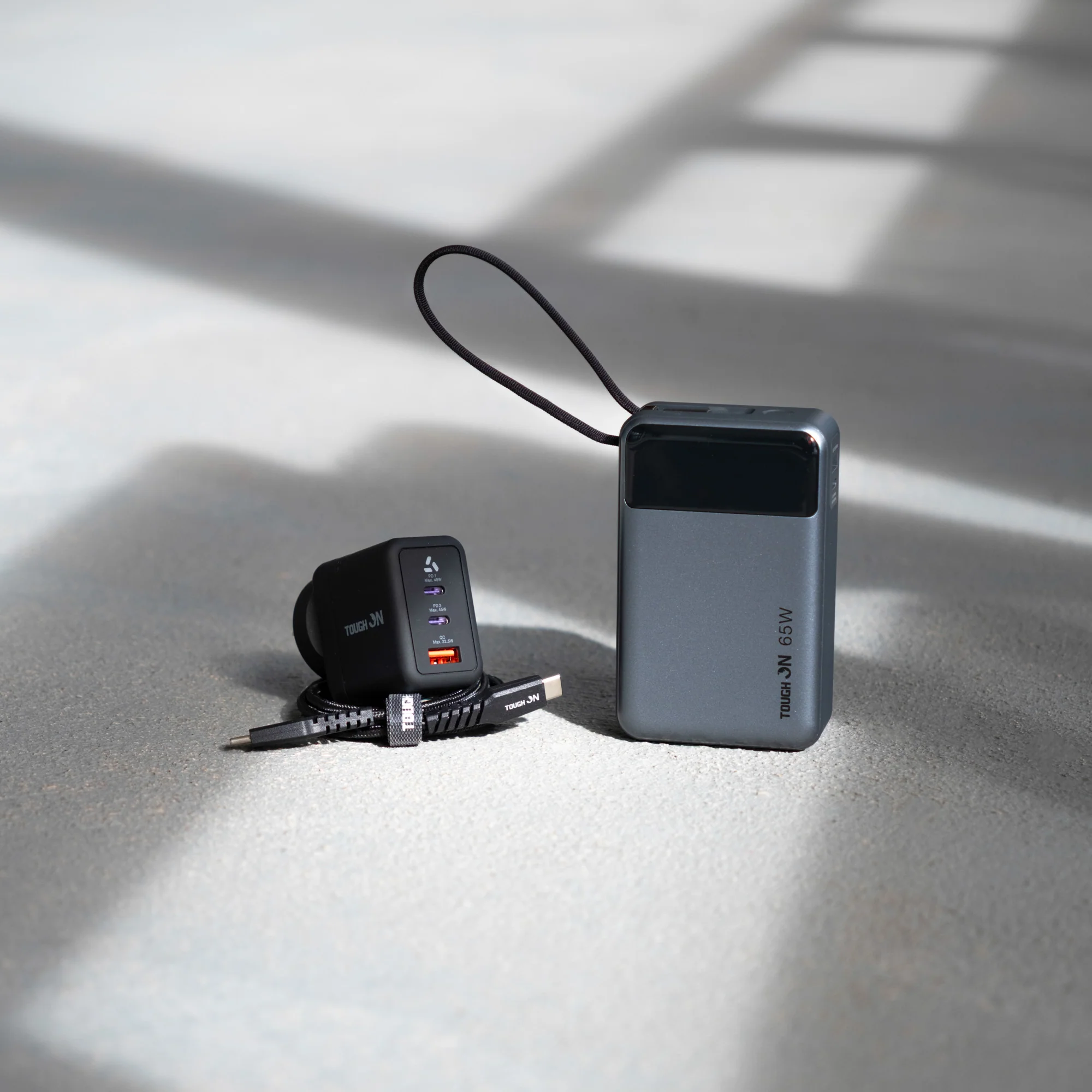 Essential Travel & Tech Charging Bundle - Image 8