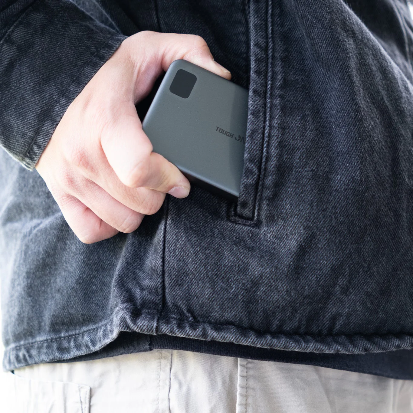 Tough On 10000mAh Magnetic Power Bank - Image 5