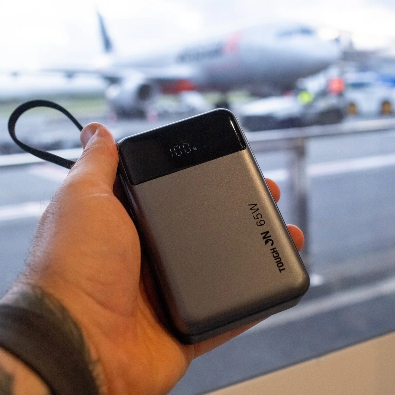 Tough On 65W 20000mAh Power Bank Built-in USB-C Cable - Image 13