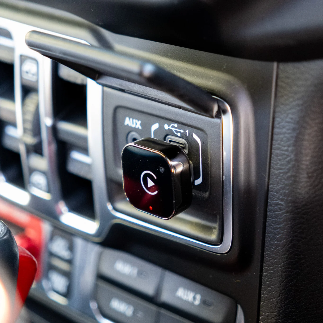 Wireless Carplay and Android Auto Adapter - Image 5