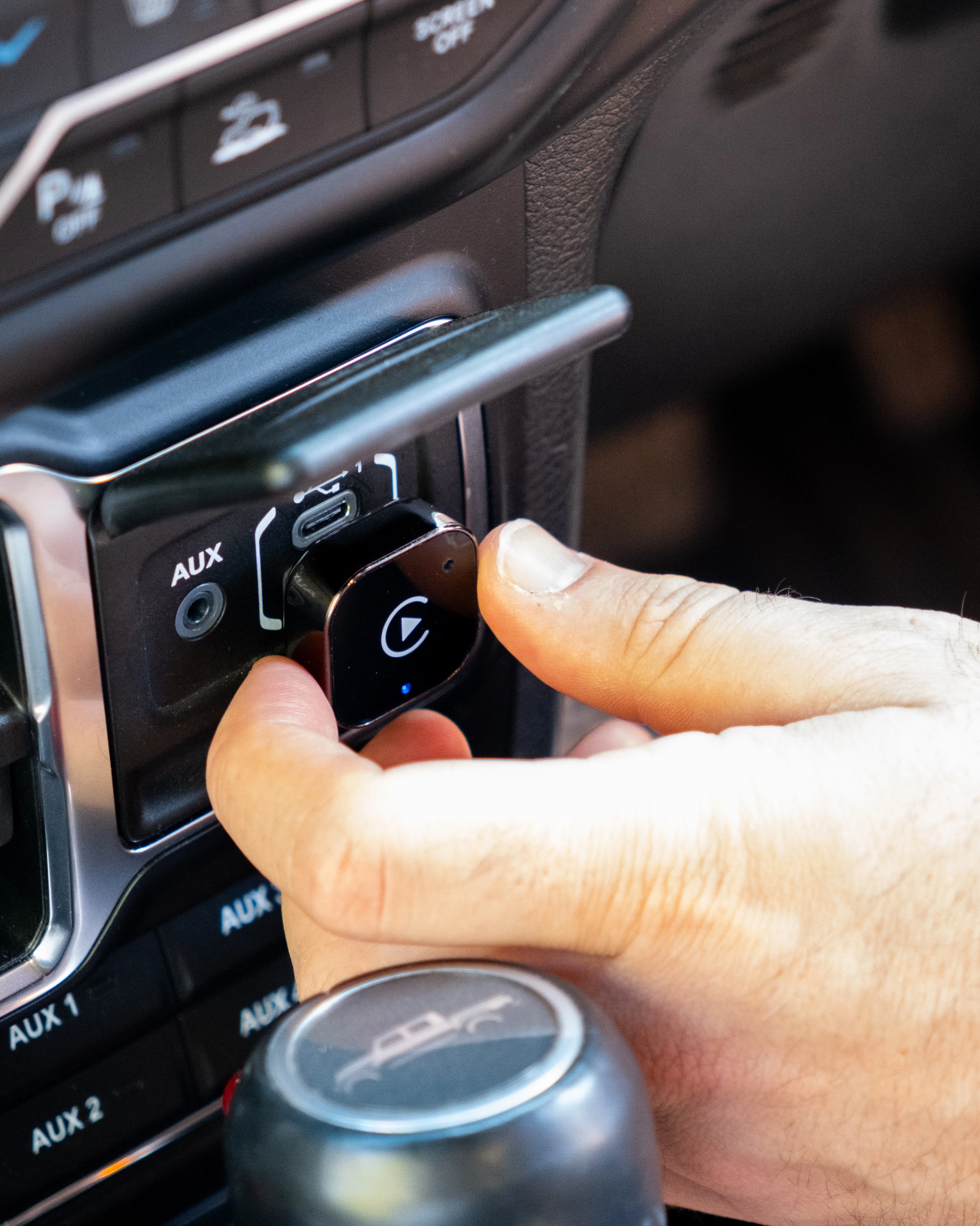 Wireless Carplay and Android Auto Adapter - Image 8